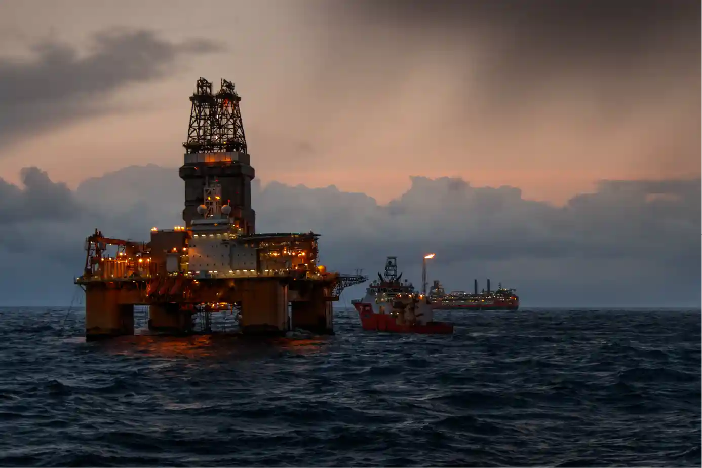 Evaluating the suitability of a legacy gas pipeline for CO2 service